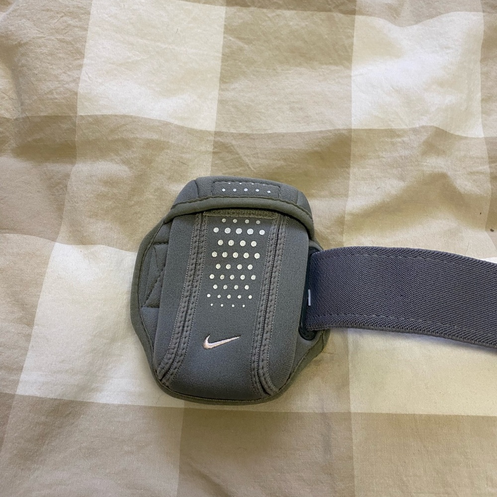 Nike Gray Arm Band